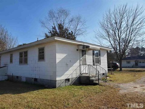 208 Pace St, Smithfield, NC 27577 photo 4