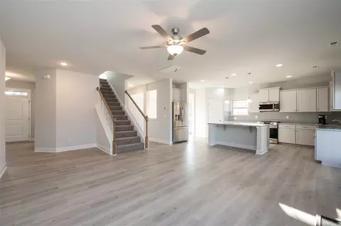 58 Heirloom Ct, Benson, NC 27504 photo 6