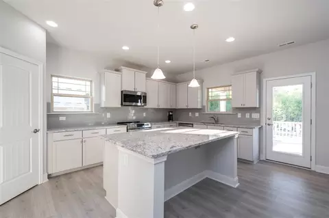58 Heirloom Ct, Benson, NC 27504 photo 8