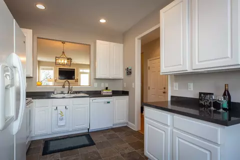 53 Grapevine Trl, Durham, NC 27707 photo 5