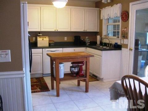 569 N Willow St, Angier, NC 27501 photo 9