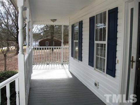 569 N Willow St, Angier, NC 27501 photo 3