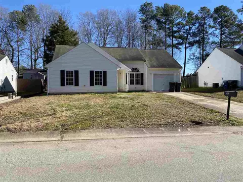 207 Ruby Rdg, Durham, NC 27703 photo 2
