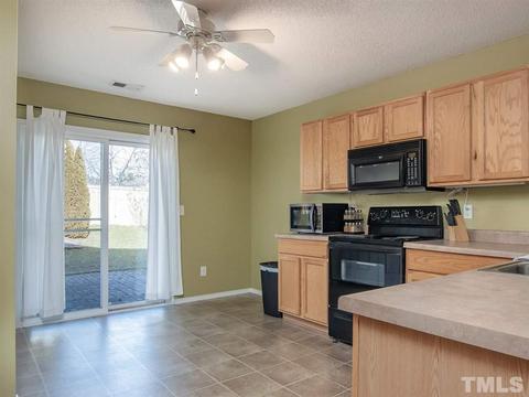 3002 Skybrook Ln, Durham, NC 27703 photo 4