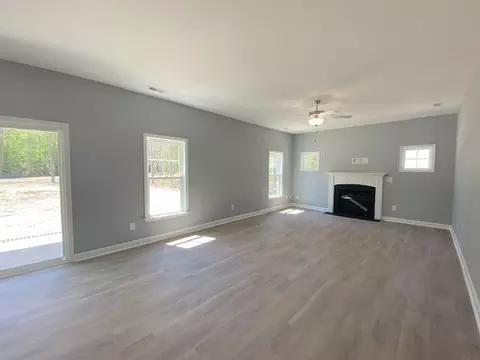 471 Fallingbrook Dr, Kenly, NC 27542 photo 9