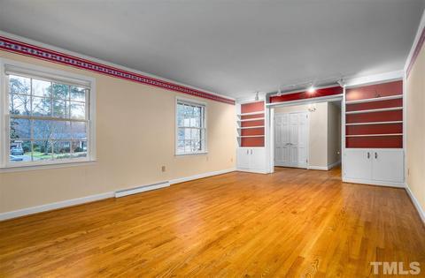 1011 S Walnut Dr, Smithfield, NC 27577 photo 5