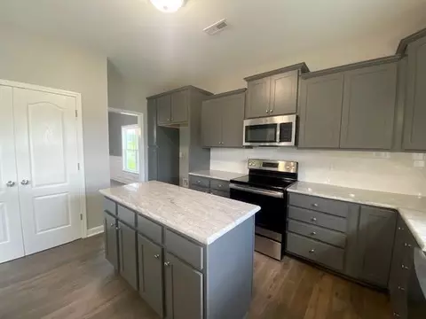 669 Fallingbrook Dr, Kenly, NC 27542 photo 11