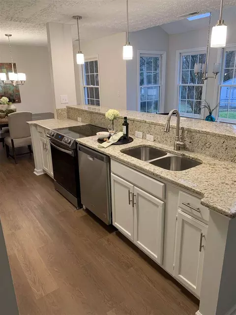 3810 Tyne Dr, Durham, NC 27703 photo 4