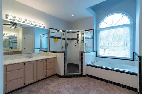 5017 Stephens Ln, Durham, NC 27712 photo 6