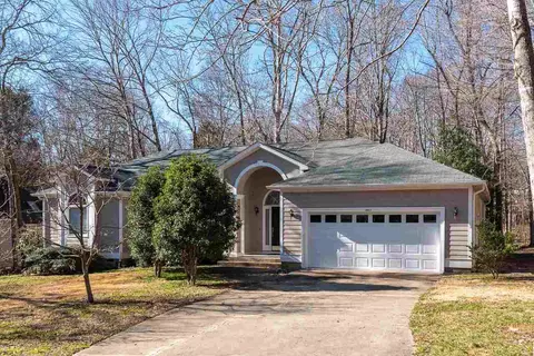 5017 Stephens Ln, Durham, NC 27712 photo 2