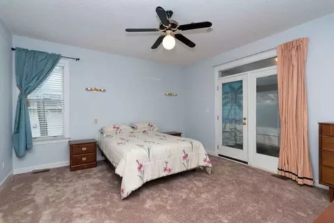 5017 Stephens Ln, Durham, NC 27712 photo 5