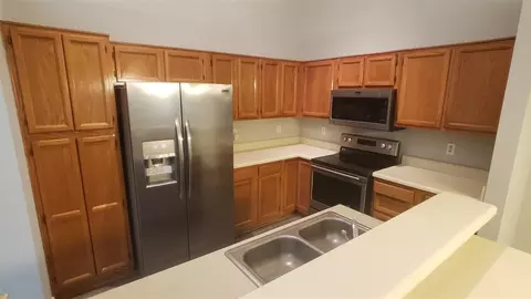 3323 Redgate Dr, Durham, NC 27703 photo 2