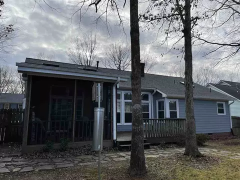 106 W Dutton Ct, Cary, NC 27513 photo 2