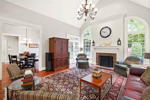 106 Symphony Ct, Cary, NC 27518 photo 8