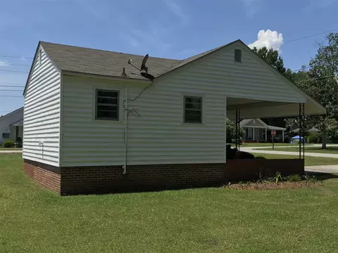 401 E J St, Erwin, NC 28339 photo 12