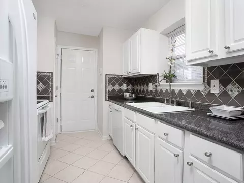 604 Ashford Ln, Durham, NC 27713 photo 14