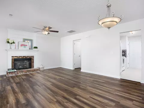 604 Ashford Ln, Durham, NC 27713 photo 9