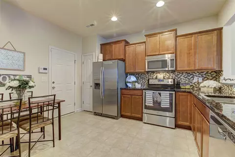 803 Brier Crossings Loop, Durham, NC 27703 photo 10