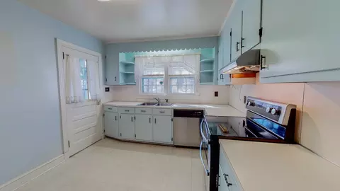 413 Reams Ave, Roxboro, NC 27573 photo 6