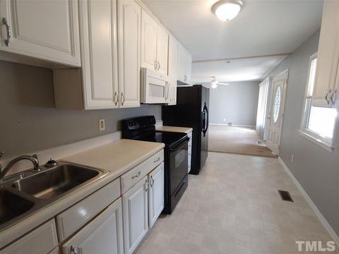 811 S Plum St, Durham, NC 27701 photo 2