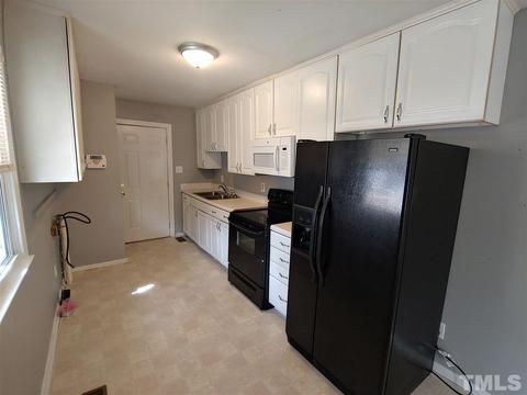 811 S Plum St, Durham, NC 27701 photo 3