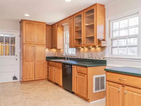 2721 Oberlin Dr, Durham, NC 27705 photo 10
