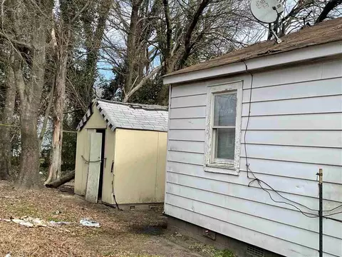 2303 Ashe St, Durham, NC 27703 photo 4
