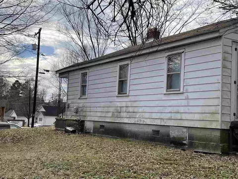2303 Ashe St, Durham, NC 27703 photo 2