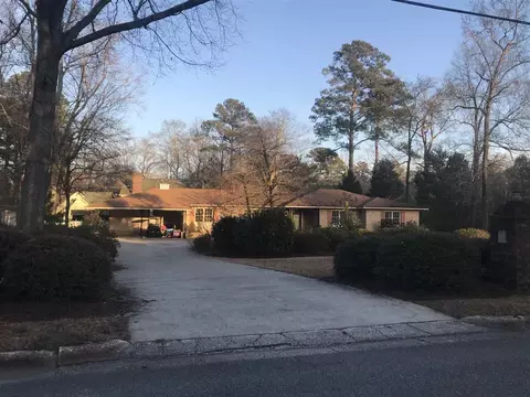703 S Crescent Dr, Smithfield, NC 27577 photo 1