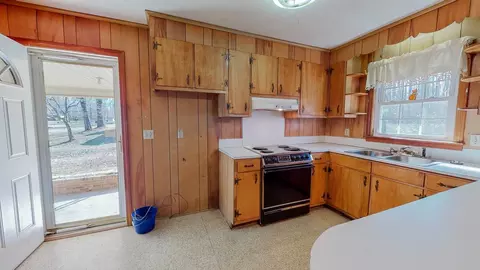 122 Henderson Rd, Roxboro, NC 27573 photo 7