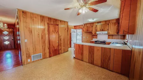 122 Henderson Rd, Roxboro, NC 27573 photo 5