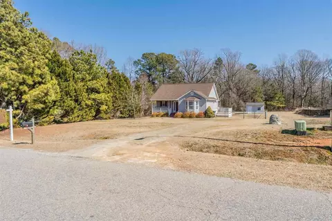 134 Lansing Dr, Benson, NC 27504 photo 4