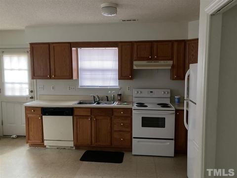 532 Todd St, Durham, NC 27704 photo 3