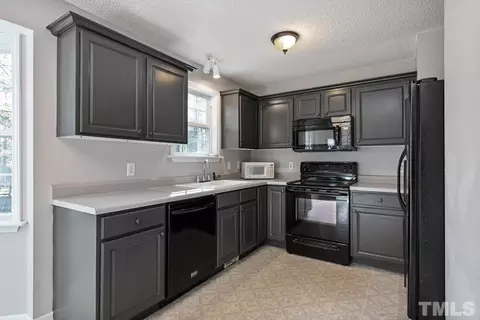 112 Drew Ct, Clayton, NC 27520 photo 6