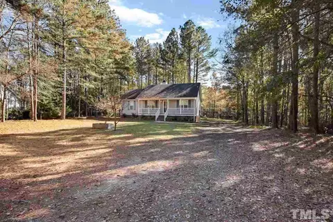 112 Drew Ct, Clayton, NC 27520 photo 2