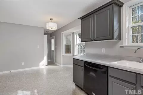 112 Drew Ct, Clayton, NC 27520 photo 8