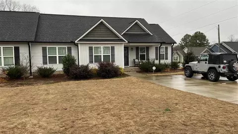 409 N Johnson St, Benson, NC 27504 photo 11