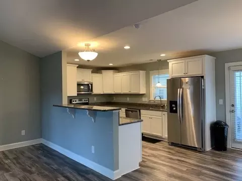 409 N Johnson St, Benson, NC 27504 photo 2