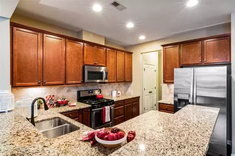 717 Sidepark St, Durham, NC 27703 photo 8