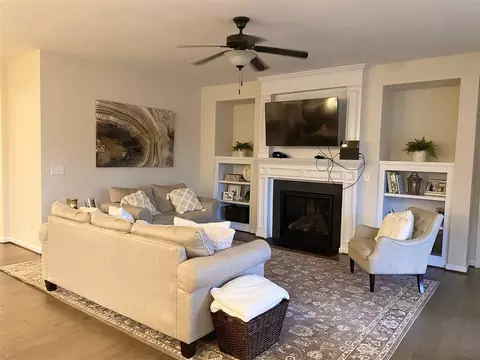 130 Plano Dr, Durham, NC 27703 photo 3