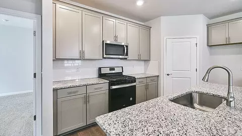 2015 Joshua Ln, Durham, NC 27703 photo 12