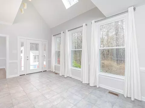 6015 St Thomas Dr, Durham, NC 27705 photo 7