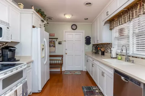 801 S 1st St, Smithfield, NC 27577 photo 11