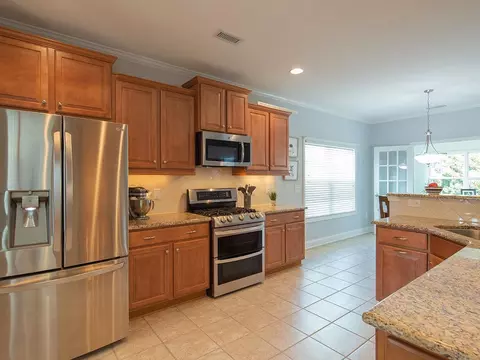 4 Hidden Ridge Ct, Durham, NC 27707 photo 2