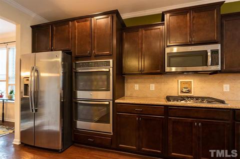 3310 Flat River Dr, Durham, NC 27703 photo 9
