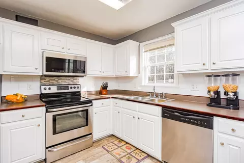 100 Carriage Loop, Burlington, NC 27217 photo 14