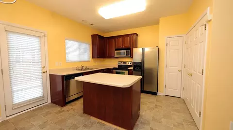 29 Sharpstone Ln, Durham, NC 27703 photo 8