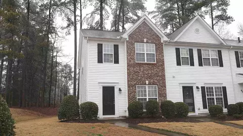 29 Sharpstone Ln, Durham, NC 27703 photo 2