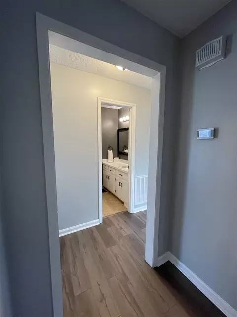 5421 Centennial Dr, Durham, NC 27712 photo 8