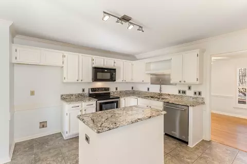 102 Eagle Swoop Ct, Cary, NC 27513 photo 7